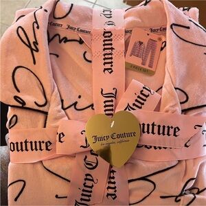 Juicy Couture Pink Lounge Robe